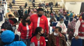 Barmuda Bersama PMI Kaltim Gelar Vaksinasi Massal.