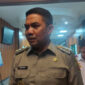 Wali Kota Samarinda, Andi Harun didampingi Kepala Dishub Samarinda, Hotmarulitua Manalu saat diwawancara awak media. (Foto: Ist)