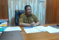 Muslimin, Kepala Disporapar Samarinda saat ditemui di ruang kerjanya usai konferensi pers, Selasa (18/10/2022). (Foto: Ist)