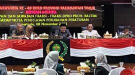 Hasanuddin Mas'ud, saat pimpin rapat paripurna ke-48. (Foto: Ist)