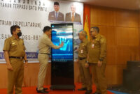 Peluncuran program Online Single Submission Risk Based Aprroach (OSS-RBA) yang dilakukan langsung oleh Wali Kota Samarinda, Andi Harun. (Foto: Ist)