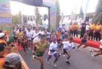 Kemeriahan kegiatan Fit Run 10 K yang diselenggarakan Pemkot Samarinda dalam rangka memeriahkan Festival Mahakam 2022. (Foto: Ist)
