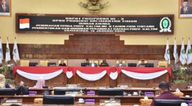 Pelaksanaan Rapat Paripurna Ke-3 di Gedung Utama DPRD Kaltim. (Foto: Ist)