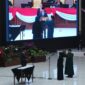 Wakil Ketua DPRD Kaltim, Muhammad Samsun, melantik A Qomariyah yang secara resmi menggantikan Mashari Rais sebagai Anggota DPRD Kaltim dari Fraksi Partai Gerindra. (Foto: Ist)