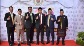 Sederet Anggota Dewan Serta Sekwan DPRD Kaltim Turut Menhadiri Paripurna HUT Kota & Pemkot Samarinda di Gedung Paripurna DPRD Kota Samarinda. (Foto: Ist)
