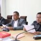 Wakil Ketua DPRD Kaltim Seno Aji didampingi Wakil Ketua DPRD Kaltim Muhammad Samsun dan Sigit Wibowo saat memimpin rapat Banmus. (Foto: Ist)