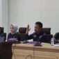 Komisi I DPRD Kaltim melakukan mediasi atas permasalahan dugaan penyerobotan lahan antara PT PHM dan warga Desa Sepatin, Kecamatan Anggana. (Foto: Ist)