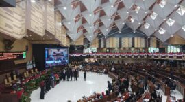 Potret Rapat Paripurna Ke-2 DPRD Kaltim dengan agenda peringatan HUT Ke-66 Provinsi Kaltim di Gedung Utama DPRD Kaltim. (Foto: Ist)