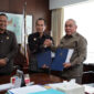Wakil Ketua DPRD Kaltim, Seno Aji (kiri) saat menghadiri penandatanganan MoU antara UPN Veteran Yogyakarta bersama Pemprov Kaltim di Kantor Gubernur Kaltim. (Foto: Ist)