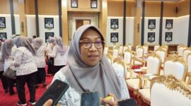 Ketua Komisi IV DPRD Kota Samarinda, Sri Puji Astuti saat menghadiri pelantikan pengurus Yayasan Kanker Indonesia (YKI) Cabang Samarinda di Aula Rumah Jabatan Walikota Samarinda. (Foto: Ist)