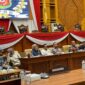 Ketua beserta anggota Bapemperda DPRD Kota Samarinda saat konfrensi pers soal paripurna yang dibatalkan. (Foto: Ist)