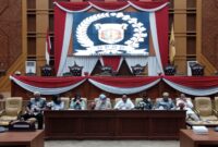 Anggota Bapemperda Samarinda saat laksanakan rapat koordinasi dengan pengembang DPD REI Kaltim. (Foto: Ist)