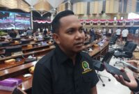 Wakil Ketua Pansus Investigasi Pertambangan DPRD Kaltim, M Udin, saat diwawancarai awak media. (Foto: Ist)