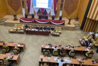 Komisi I DPRD Kota Samarinda bersama dengan Ketua Lembaga Pemberdayaan Masyarakat (LPM) se-Kota Samarinda Saat Rapat Dengar Pendapat (RDP). (Foto: Ist)