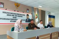 Sekretaris Komisi IV DPRD Kota Samarinda, Deni Hakim Anwar (Putih) saar lakukan sosialisasi Raperda Inisiasi Dewan. (Foto: Ist)