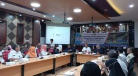 Wakil Wali Kota Samarinda, Rusmadi saat menyambut kedatangan tim auditor KemenPPA. (Foto: Ist)