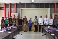 Anggota DPRD Kaltim, Saefuddin Zuhri, saat menerima kunjungan dari Pansus P4GN DPRD Kalsel. (Foto: Ist)