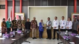 Anggota DPRD Kaltim, Saefuddin Zuhri, saat menerima kunjungan dari Pansus P4GN DPRD Kalsel. (Foto: Ist)