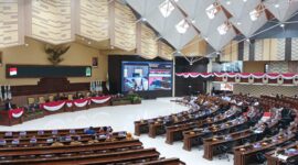 Suasana Rapat Paripurna ke-9 dengan agenda penyampaian hasil reses Anggota DPRD Kaltim masa sidang I tahun 2023 di Gedung Utama DPRD Kaltim. (Foto: Ist)