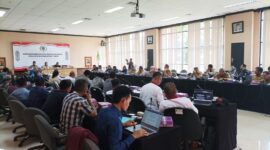 Pelaksanaan RDP yang digagas DPRD Kaltim bersama PT MHU dan Kelompok Tani Sri Warga Desa Loa Duri Ulu di Gedung E Lantai 1 DPRD Kaltim. (Foto: Ist)