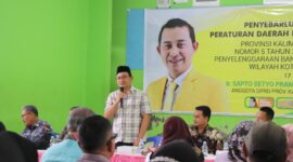 Penyebarluasan Perda Bantuan Hukum oleh Anggota DPRD Kaltim, Sapto Setyo Pramono. (Foto: Ist)