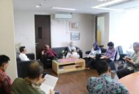 Pansus PDRD DPRD Kaltim ketika melakukan konsultasi produk hukum yang akan mereka godok di Kementerian Dalam Negeri (Kemendagri) RI. (Foto: Ist)