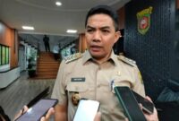 Wali Kota Samarinda, Andi Harun saat dimintai komentar tentang rencana pemindahan Depo Pertamina Cendana. (Foto: Ist)