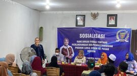 Sekretaris Komisi II DPRD Kota Samarinda, Novi Marinda Lakukan Sosraperda Tentang Perlindungan dan Pendistribusian Produk Lokal UMKM ke Pasar Modern. (Foto: Ist)
