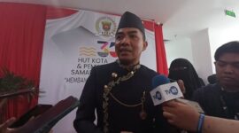 Wali Kota Samarinda, Andi Harun saat diwawancara awak media terkait rencana pembangunan kota satelit di Kecamatan Palaran. (Foto: Ist)