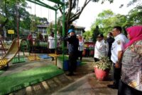 Tim auditor RBRA KemenPPPA saat meninjau Taman Cerdas. (Foto: Ist)