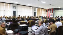 Pelaksanaan RDP antara Komisi III DPRD Kaltim bersama Dinas PUPR-PERA Kaltim, Bappeda Kaltim, DPMPD Kaltim, serta Sekda Kubar. (Foto: Ist)