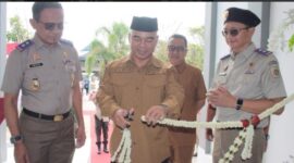 Asisten I Setkab Kukar, Ahmad Taufik Hidayat saat menghadapi syukuran gedung baru BPN Kukar. (Foto: Ist)