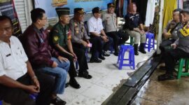 Program Jumat Curhat yang diselenggarakan Polsek Sungai Kunjang. (Foto: Ist)