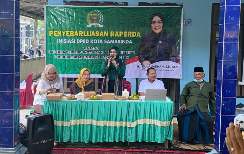 Suasana gelaran Sosraperda Anggota Komisi II Dewan Perwakilan Rakyat Daerah Kota Samarinda, Laila Fatihah. (Foto: Ist)