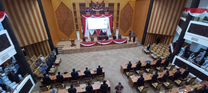 Suasana rapat finalisasi Raperda Pajak Daerah dan Retribusi Daerah. (Foto: Ist)