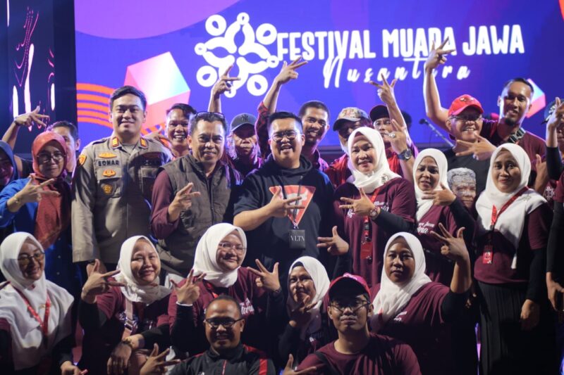 Wakil Bupati, Rendi Solihin di kemeriahan acara Festival Muara Jawa. (Foto: Ist)