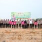 Potret foto bersama jajaran Polresta Samarinda dalam agenda penanaman pohon serentak di Palaran. (Foto: HarianBorneo.com/HO)