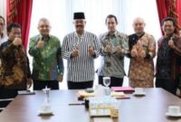 Bupati Kukar, Edi Damansyah saat menjamu rombongan Kemenkop-UKM. (Foto: Ist)