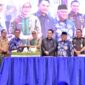 Ketua DPRD Kaltim, Hasanuddin Mas'ud (empat dari kanan) saat menghadiri acara resepsi HUT Bank Kaltimtara Ke-58. (Foto: Ist)