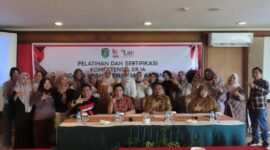 Kegiatan pelatihan dan sertifikasi kompetensi kerja penjamah makanan. (Foto: Ist)