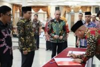 Pelantikan Pejabat Administrator dan Pengawas di Pendopo Odah Etam dipimpin langsung Bupati Kukar, Edi Damansyah. (Foto: Ist)