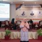 Anggota Komisi IV DPRD Kaltim, Fitri Maisyaroh, ketika mengisi seminar parenting di Balikpapan. (Foto: Ist)