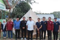 Penyerahan bantuan kepada Kelompok Sadar Wisata (Pokdarwis) Dewi Arum. (Foto: Ist)