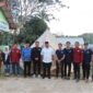 Penyerahan bantuan kepada Kelompok Sadar Wisata (Pokdarwis) Dewi Arum. (Foto: Ist)