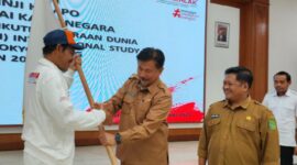 Pelepasan 33 atlet Shorinji Kempo perwakilan Indonesia dari Kukar menuju kejuaraan kempo di Jepang. (Foto: Ist)