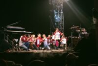 Plt Ketua Kekraf Kukar Akbar Haka, bersama para pengurus Kecamatan Kekraf Kukar. (Foto: Ist)