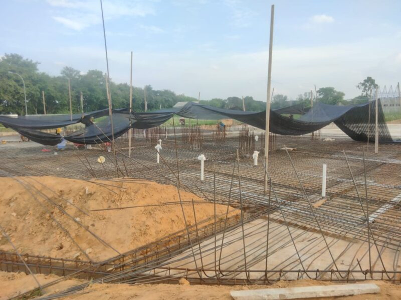 Pembangunan wahana waterboom di Pulau Kumala. (Foto: Ist)