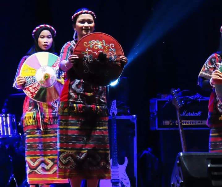 Persembahan tari tradisional dalam gelaran Festival Tari Pedalaman Kembang Janggut. (Foto: Ist)