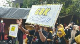 Suasana pawai pembukaan kegiatan Kampong Kuliner Tradisional Ke-4. (Foto: Ist)