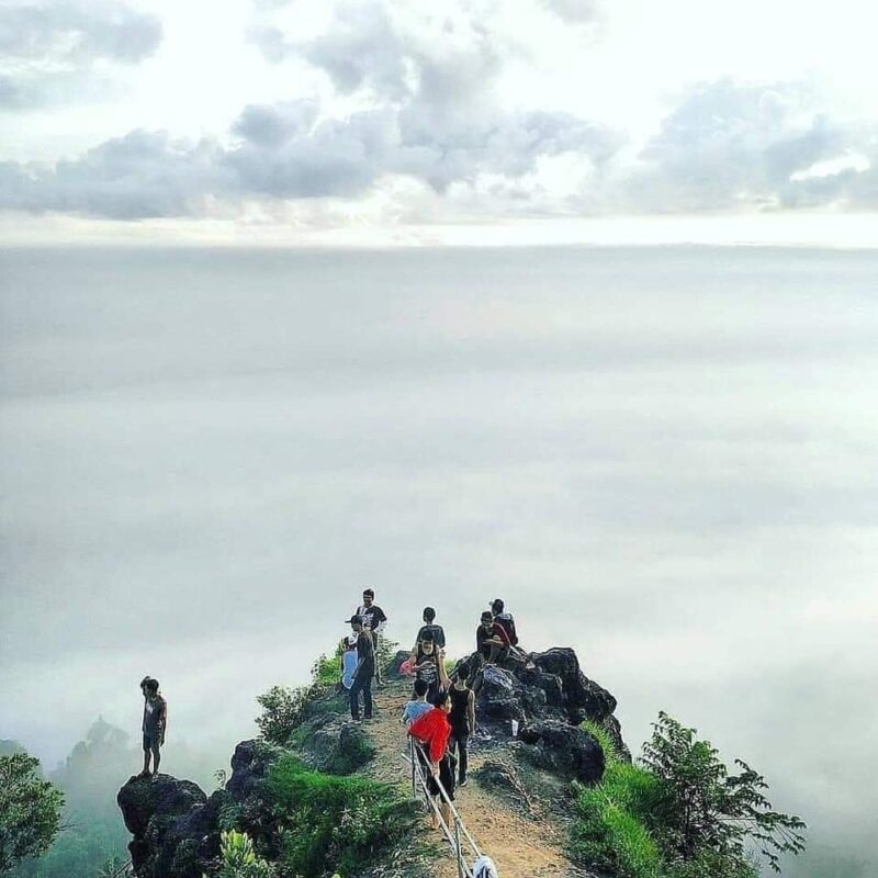Wisata alam Puncak Bukit Biru. (Foto: Ist)